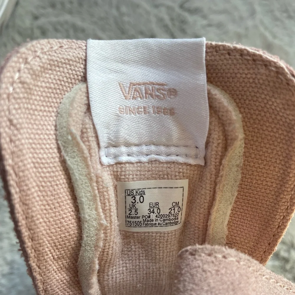 😍Kids Pink Suede Velcro High-Top Vans😍
